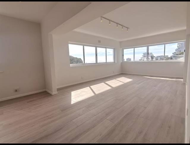 3 BEDROOM PROPERTY TO RENT IN SEA POINT UPPER